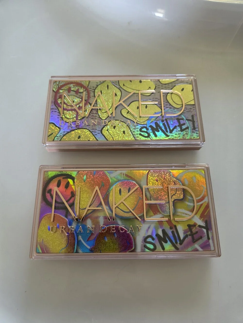 Set of 2 Urban Decay x Smiley Naked Mini Eyeshadow Palettes - Mucho Happy & Chil